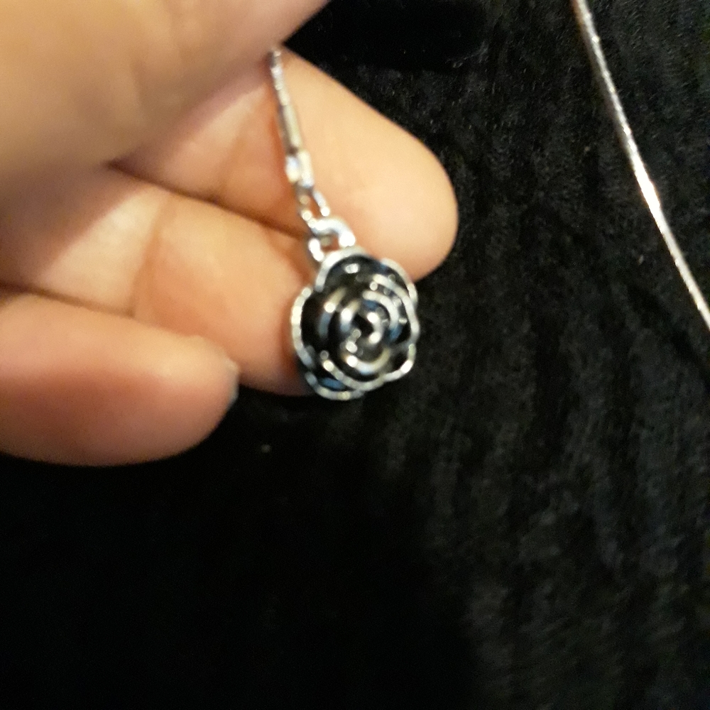 Necklace - Picture 7 of 8